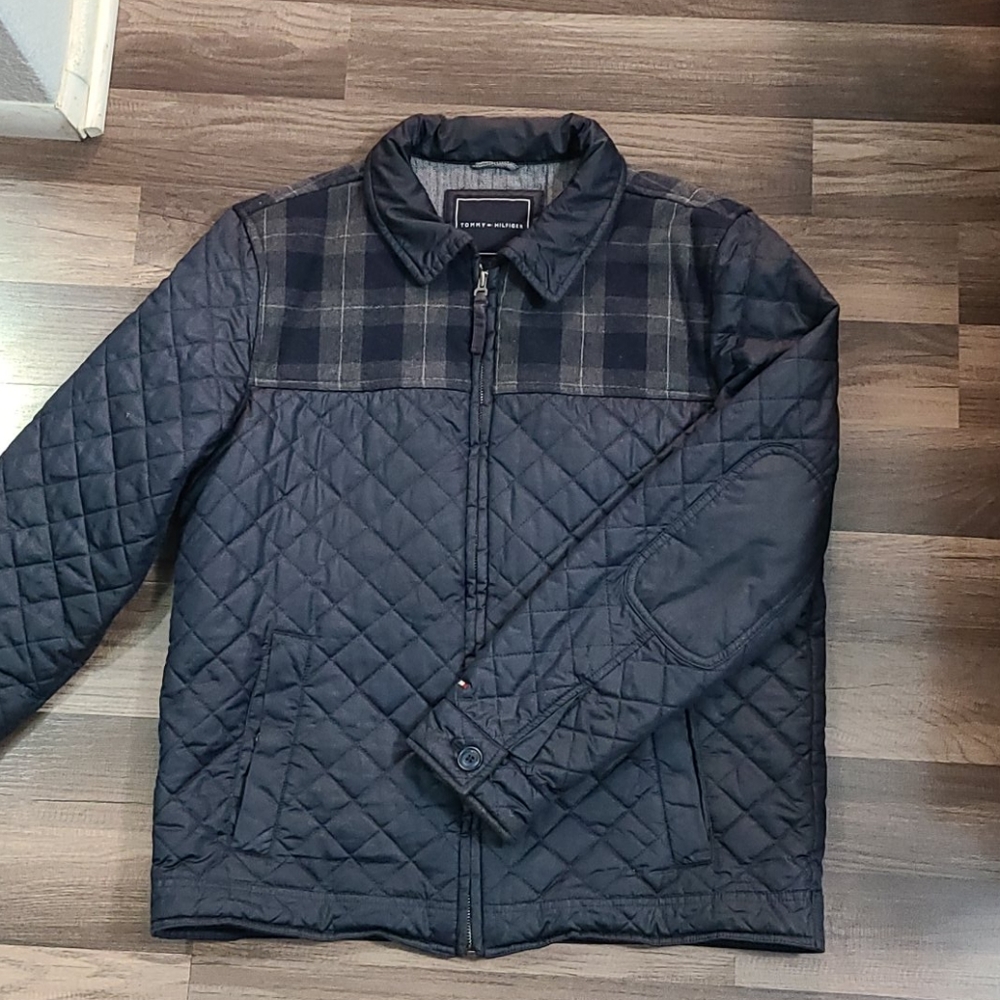 Tommy Hilfiger puffer/flannel jacket  Sz M
